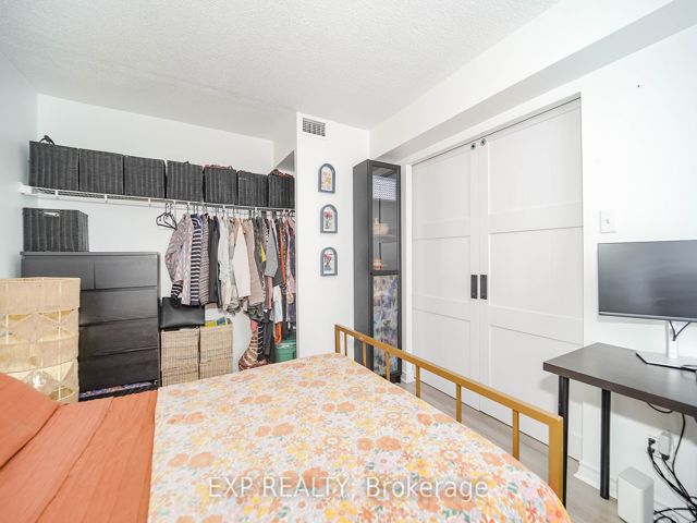313 - 330 Mccowan Rd
