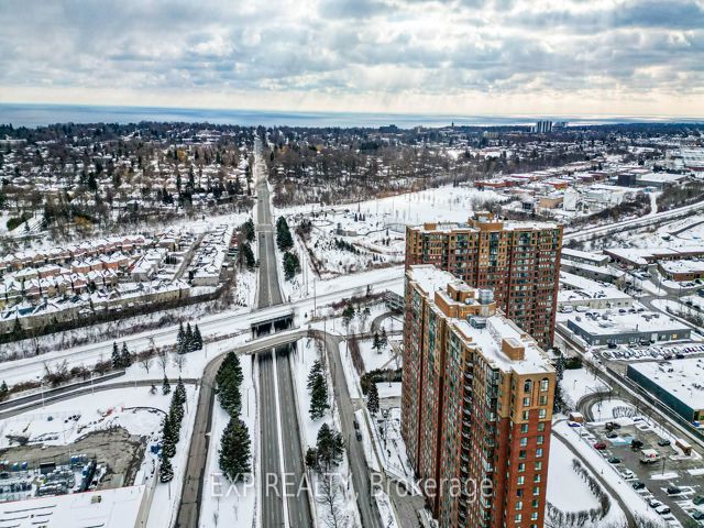 313 - 330 Mccowan Rd