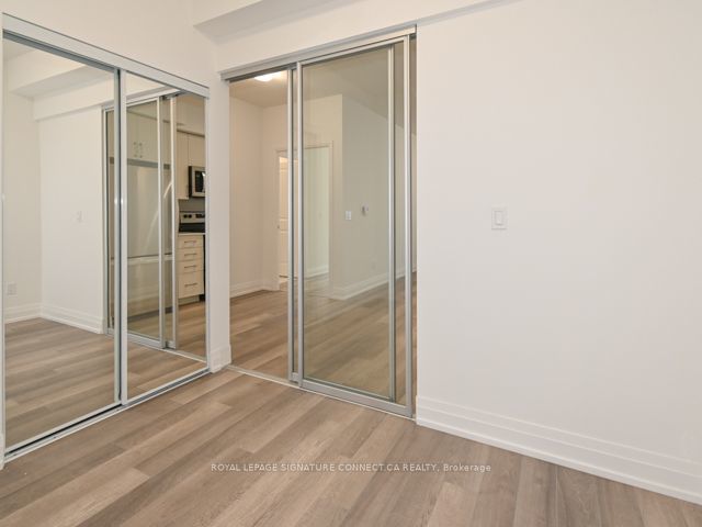 533 - 3121 Sheppard Ave E