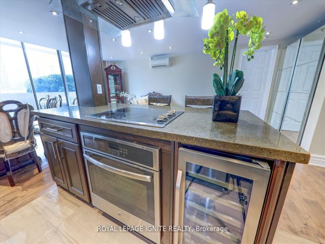 103 - 2 Glamorgan Ave