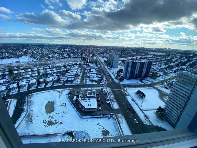 2710 - 30 Meadowglen Pl