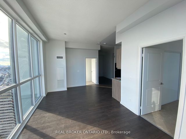2710 - 30 Meadowglen Pl