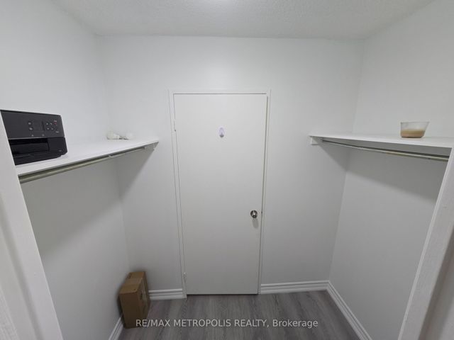 107 - 1701 Mccowan Rd