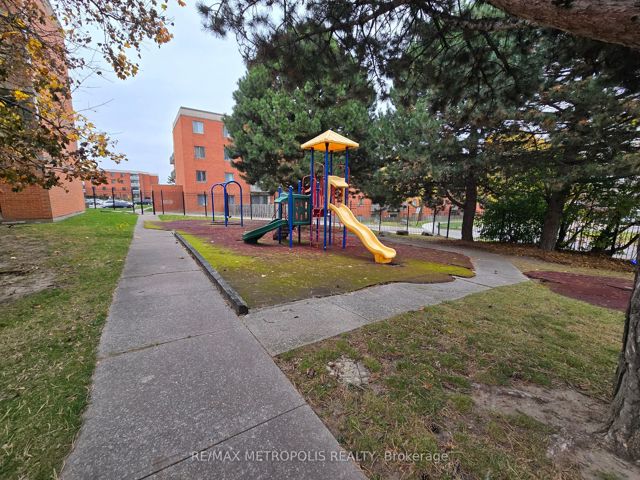 107 - 1701 Mccowan Rd