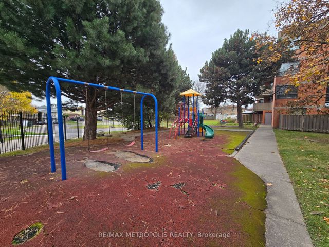 107 - 1701 Mccowan Rd