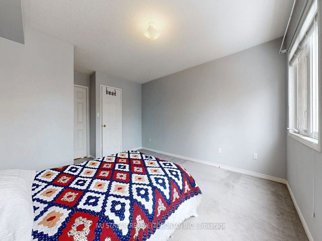 202 - 29 Rosebank Dr W