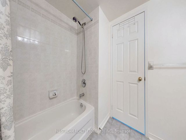 202 - 29 Rosebank Dr W