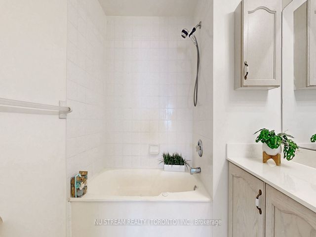 202 - 29 Rosebank Dr W