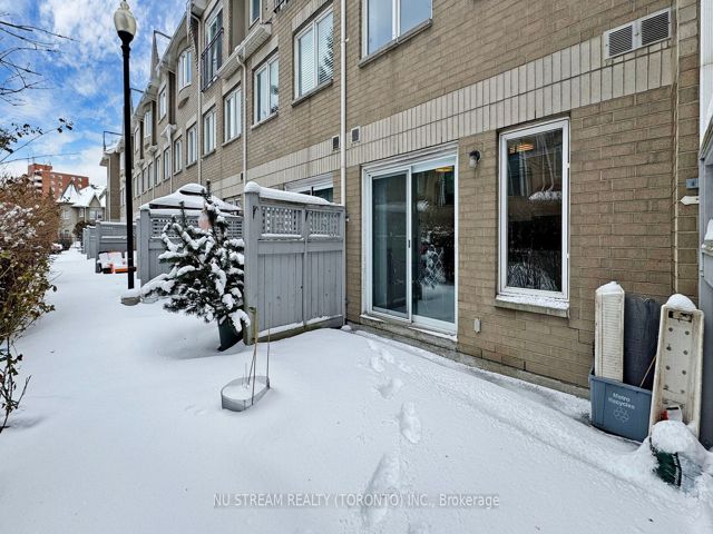 202 - 29 Rosebank Dr W