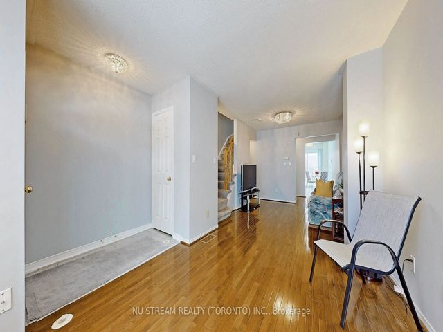 202 - 29 Rosebank Dr W