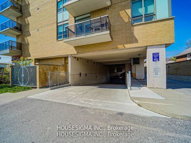 417 - 3520 Danforth Ave