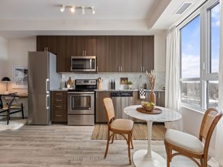 712 - 22 East Haven Dr