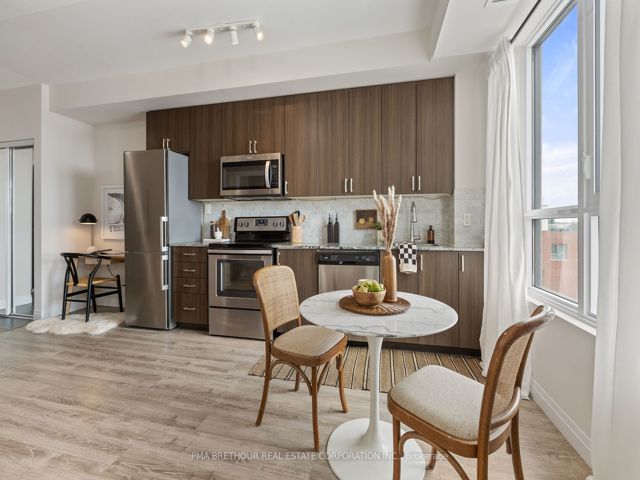 712 - 22 East Haven Dr