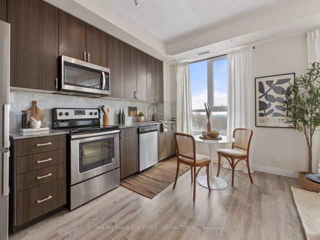 712 - 22 East Haven Dr