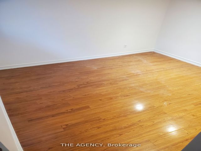 27 - 189 Galloway Rd