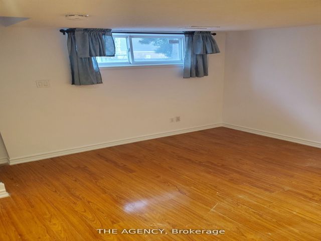 27 - 189 Galloway Rd