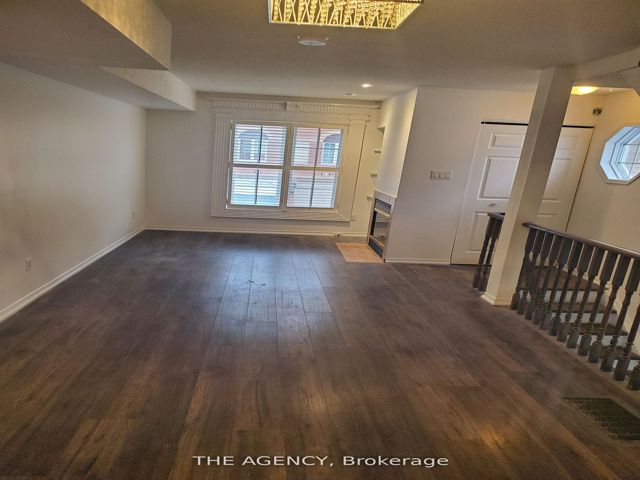 27 - 189 Galloway Rd