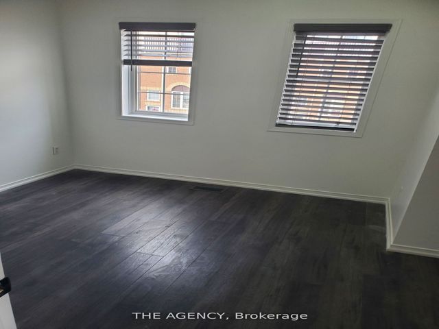 27 - 189 Galloway Rd