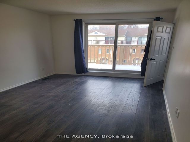 27 - 189 Galloway Rd
