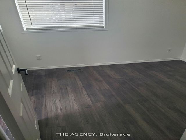 27 - 189 Galloway Rd