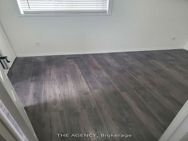 27 - 189 Galloway Rd