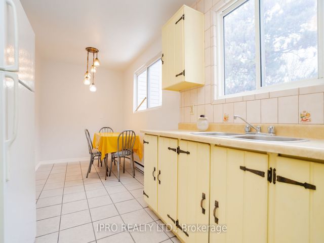 20 - 19 Celeste Dr