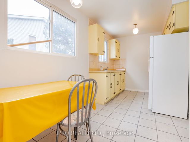 20 - 19 Celeste Dr