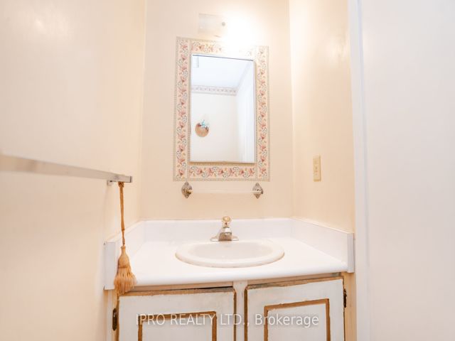 20 - 19 Celeste Dr