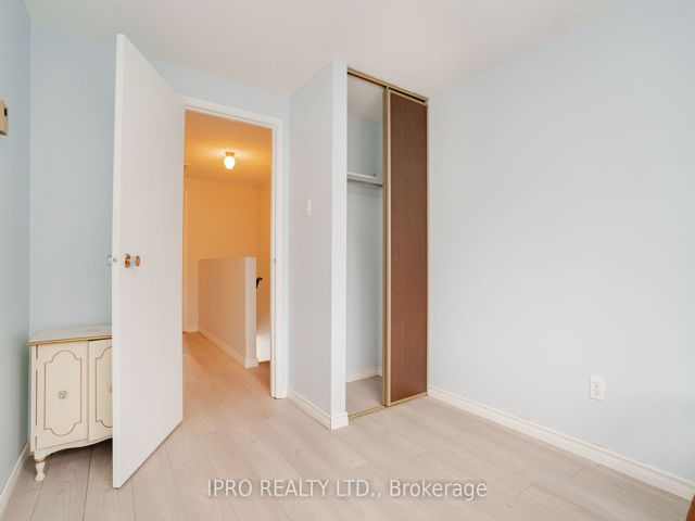 20 - 19 Celeste Dr