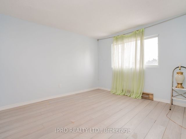 20 - 19 Celeste Dr
