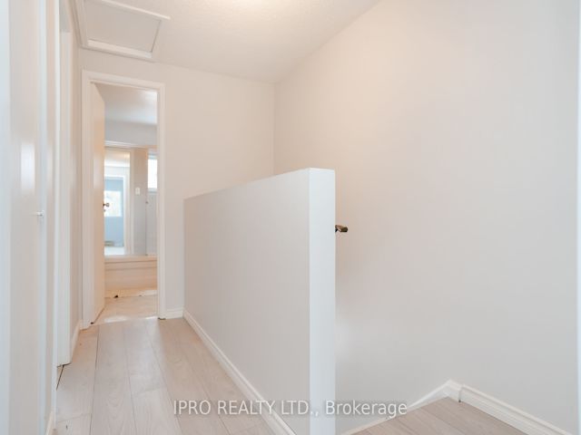 20 - 19 Celeste Dr