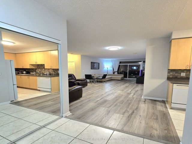 PH01 - 3650 Kingston Rd