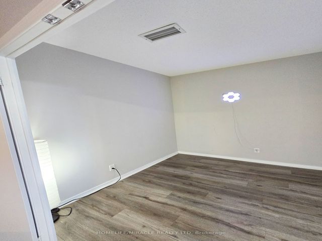 PH01 - 3650 Kingston Rd