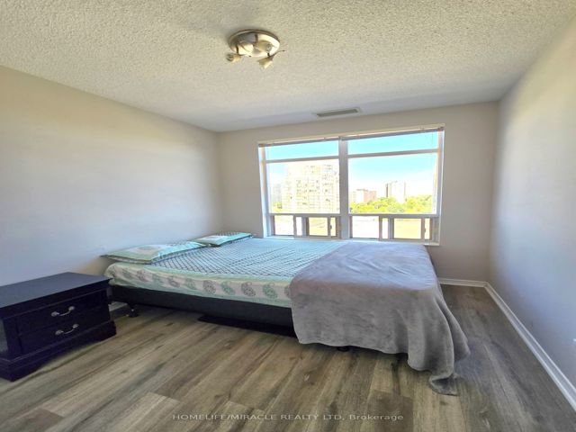 PH01 - 3650 Kingston Rd