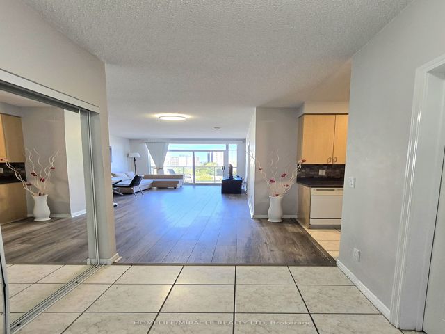 PH01 - 3650 Kingston Rd