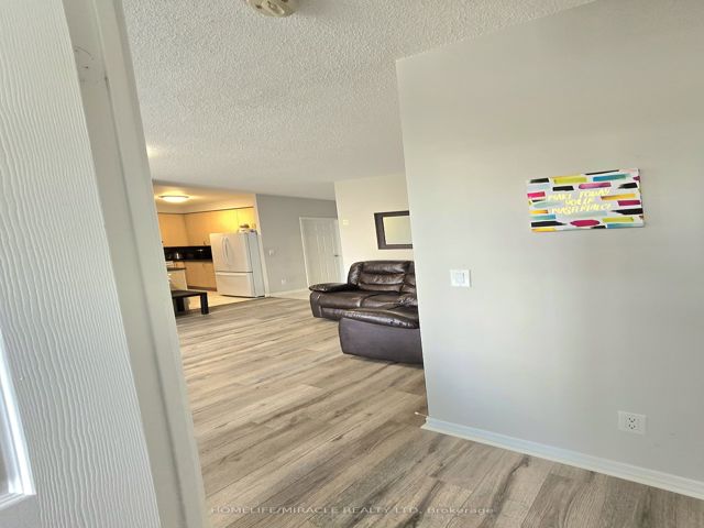 PH01 - 3650 Kingston Rd
