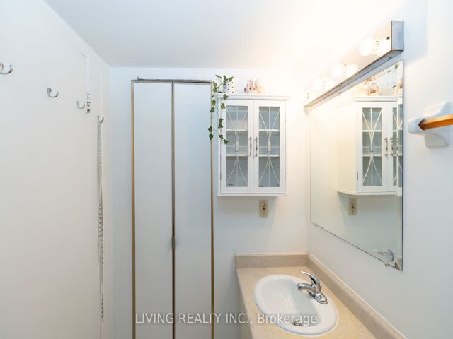 1517 - 3050 Ellesmere Rd