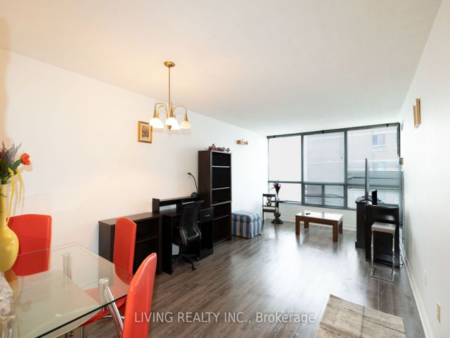 1517 - 3050 Ellesmere Rd