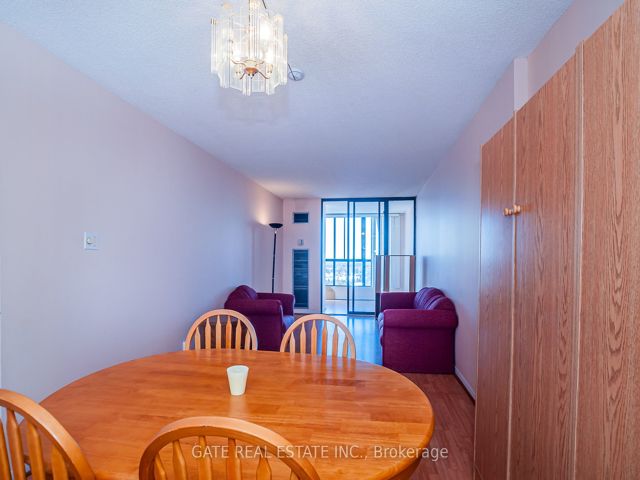 910 - 8 Silverbell Grve E