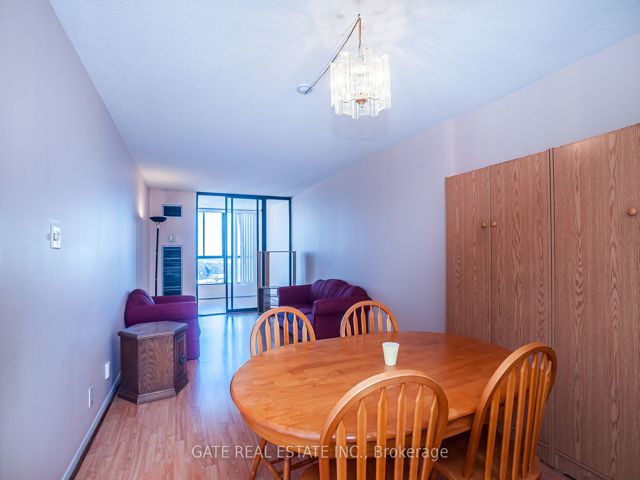 910 - 8 Silverbell Grve E