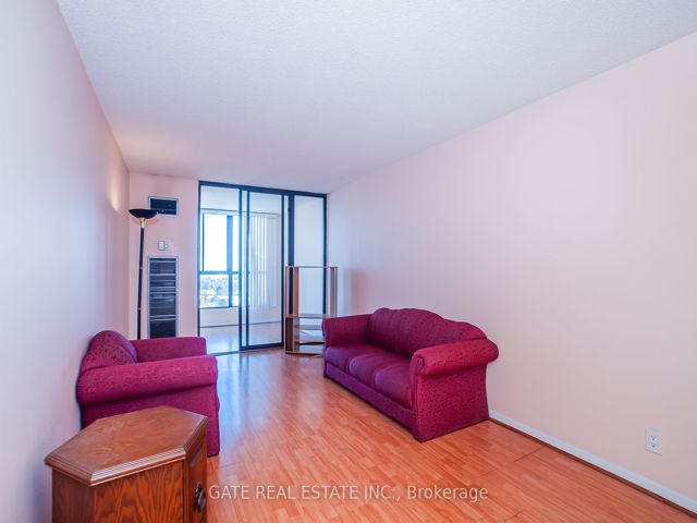 910 - 8 Silverbell Grve E