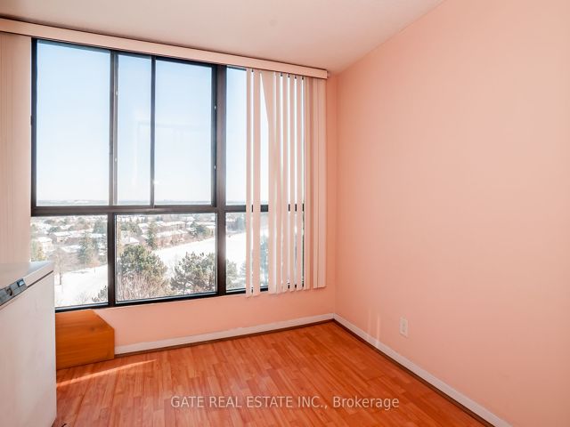 910 - 8 Silverbell Grve E