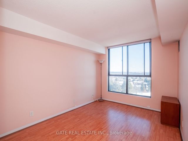 910 - 8 Silverbell Grve E