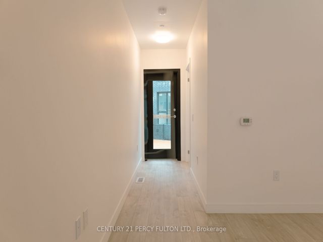 13 - 176 CLONMORE Dr