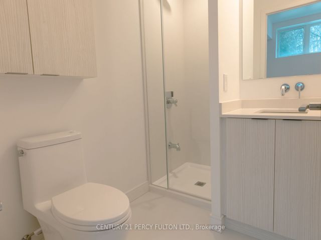 13 - 176 CLONMORE Dr