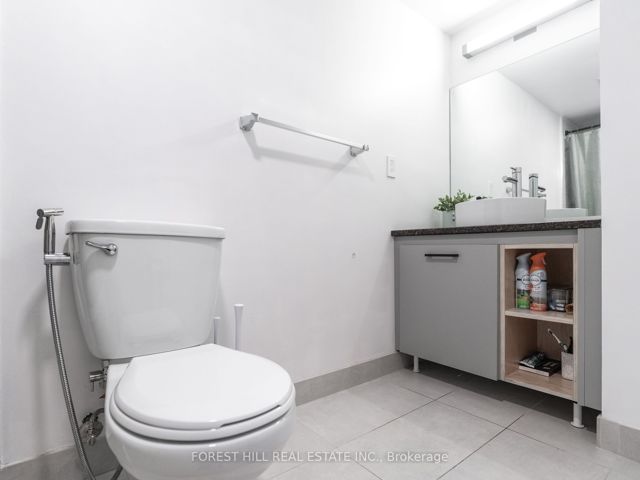 213 - 175 Bamburgh Circ