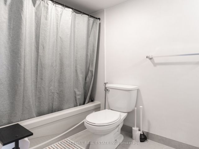 213 - 175 Bamburgh Circ