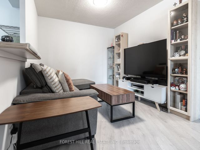 213 - 175 Bamburgh Circ