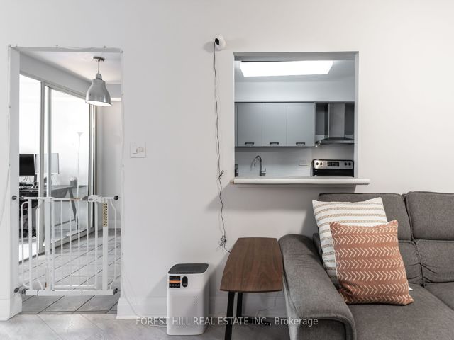 213 - 175 Bamburgh Circ
