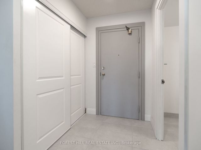213 - 175 Bamburgh Circ